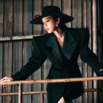 “Bodohnya Aku”, Cara Lyodra Menggambarkan Cinta yang Penuh Ketidakpastian